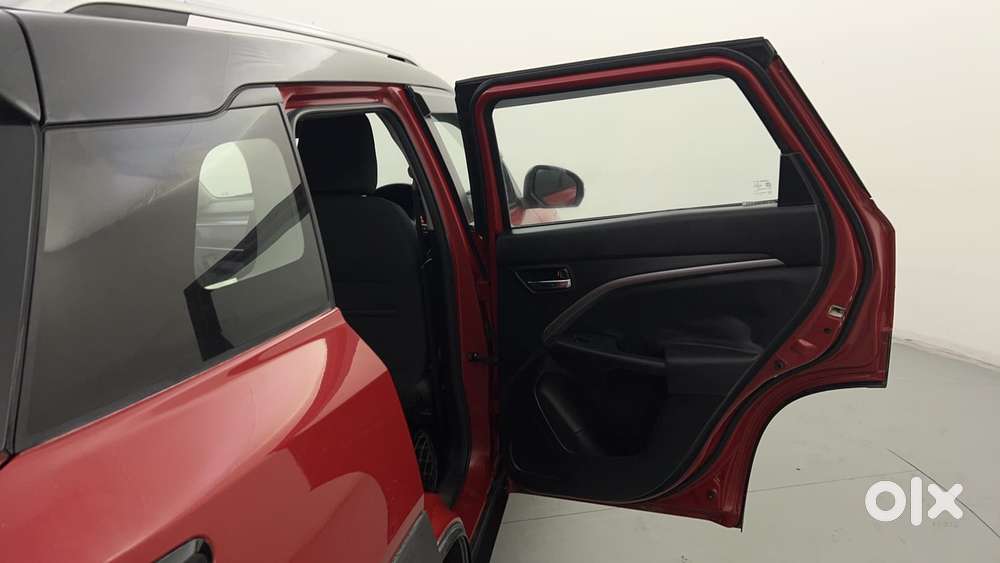 Maruti Suzuki Brezza 1.5 Zxi Smart Hybrid Dual Tone, 2023, Petrol