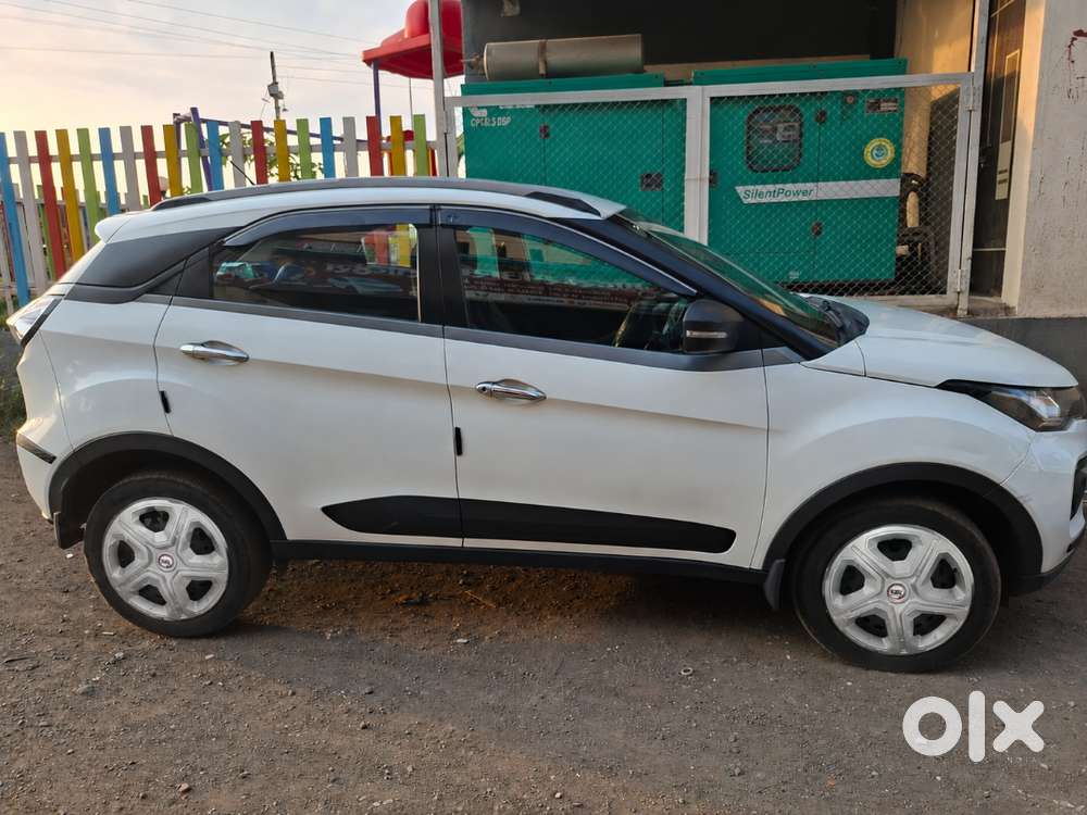 Tata Nexon 2020 Petrol Manual  Excellent Condition