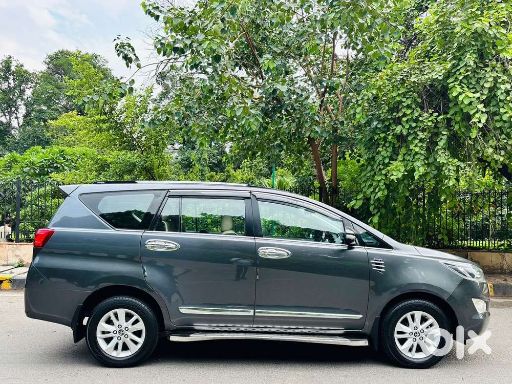 Toyota Innova Crysta 2.4 Vx Mt 8s, 2017, Diesel