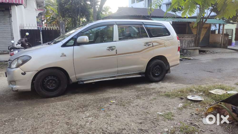 Toyota Innova 2011 Diesel 53000 Km Driven