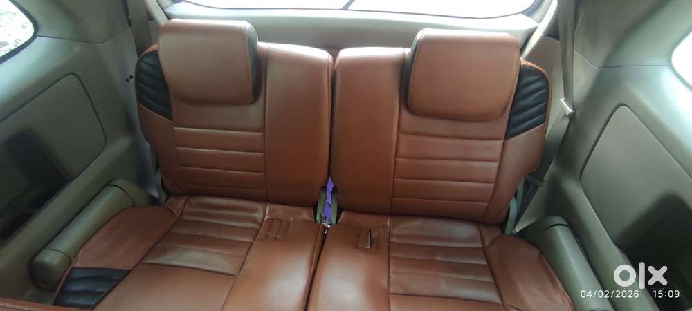 Toyota Innova 2.5 V 7 Str, 2010, Diesel