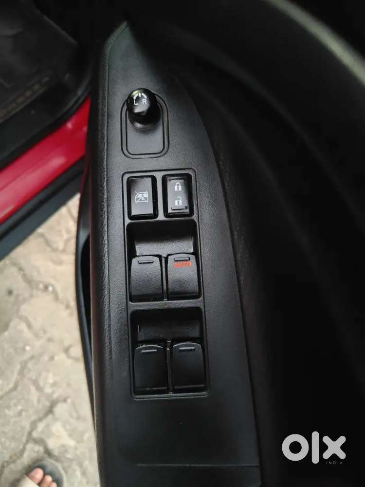 Maruti Suzuki Brezza 1.5 Lxi (o) ,2024