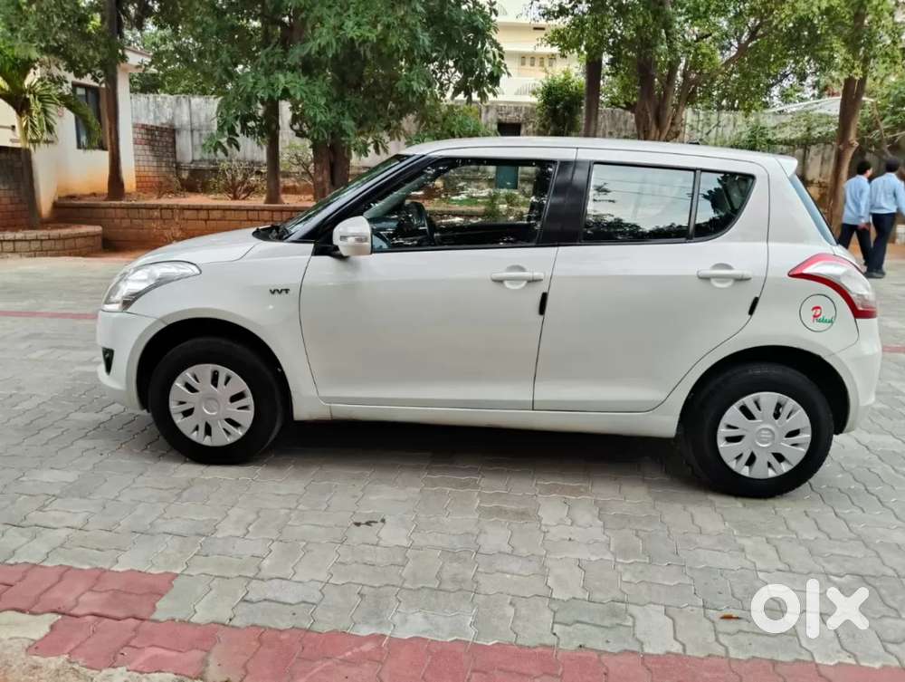 Maruti Suzuki Swift 1.3 Vxi, 2014, Petrol