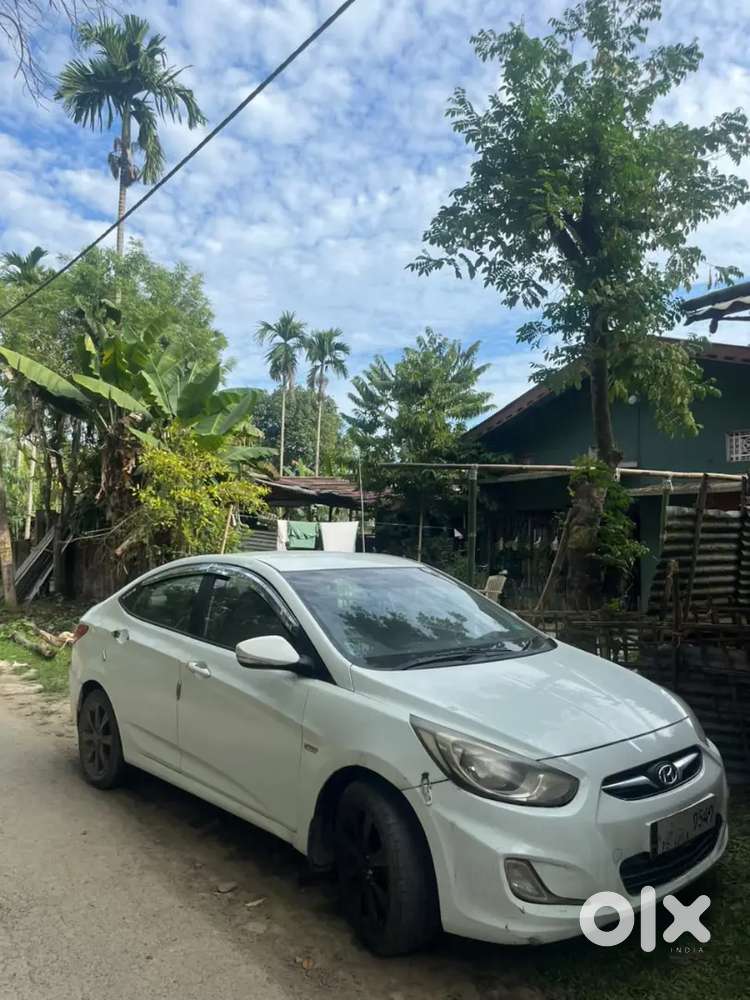 Hyundai Verna Crdi 2011
