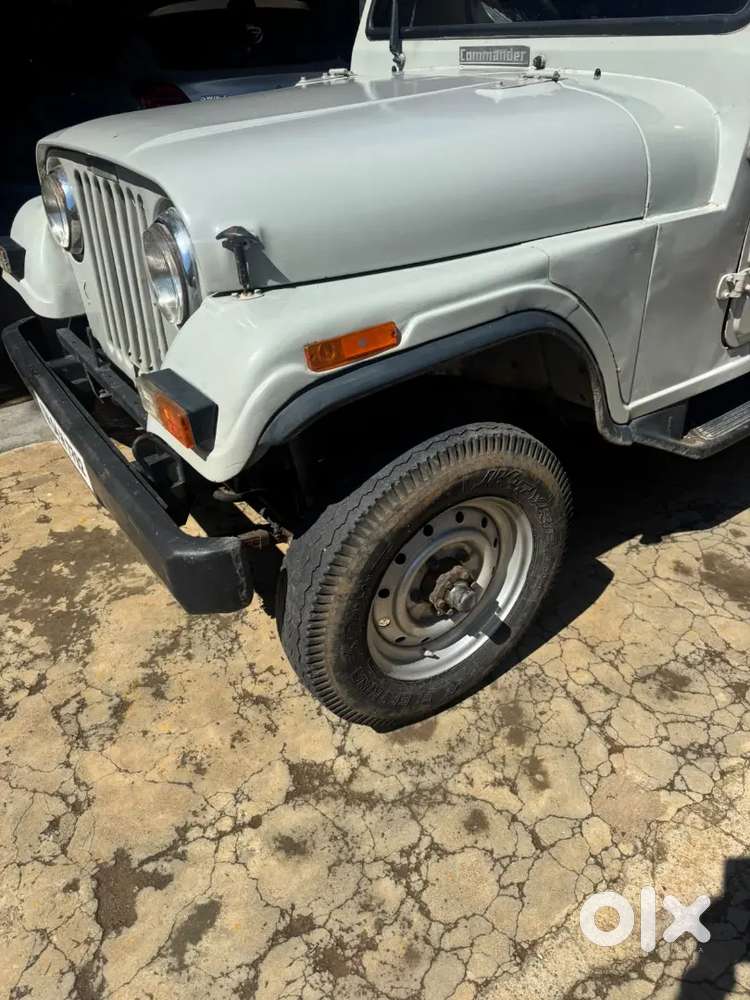 Mahindra Commander Diesel 2000