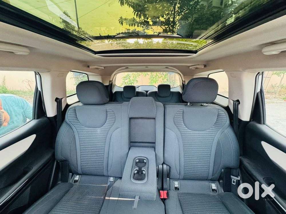 Mahindra Xuv700 2.2 Ax 5 Diesel At 7 Str, 2023, Diesel