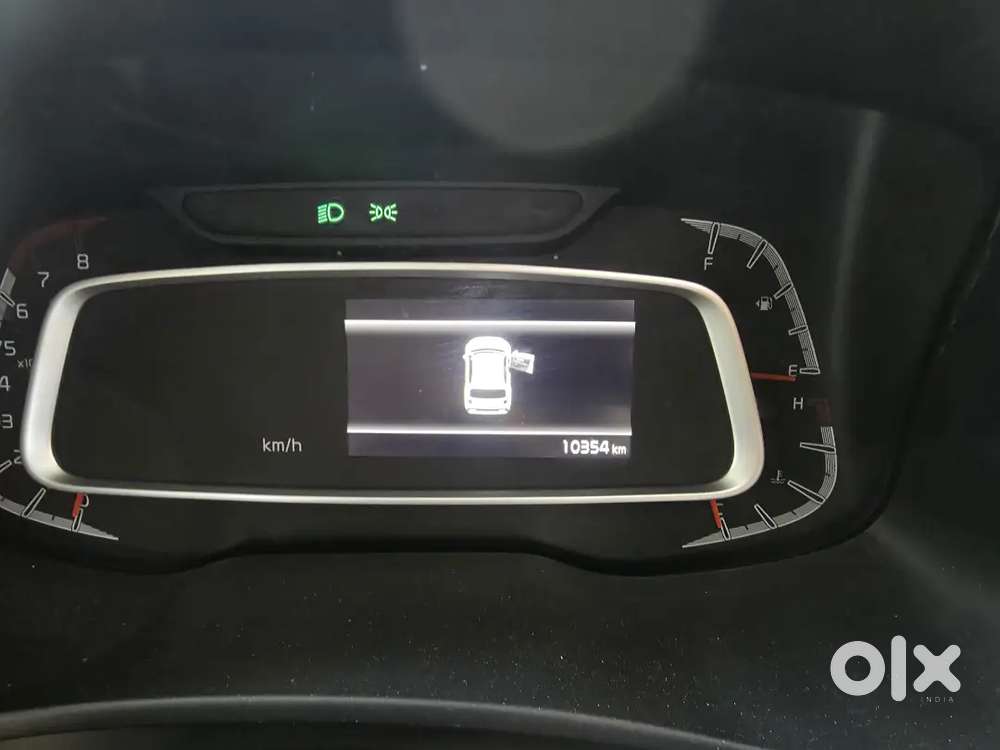 Kia Sonet 2025 Petrol 11000 Km Driven