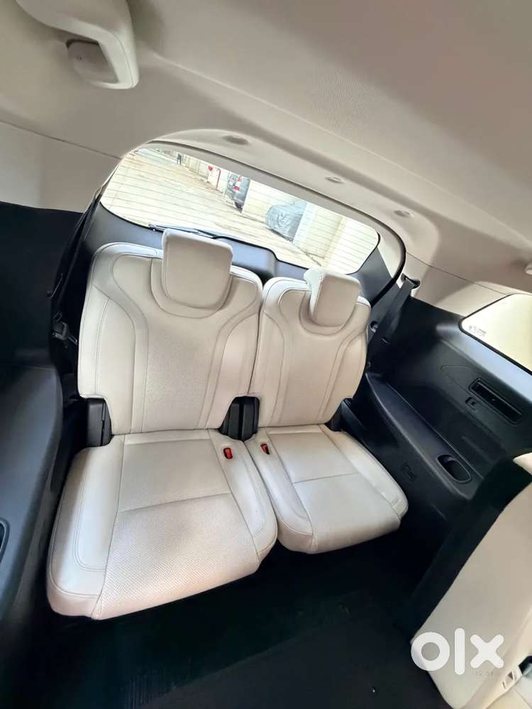 Mahindra Xuv700 2.2 Ax 7 Diesel At Str, 2023, Diesel