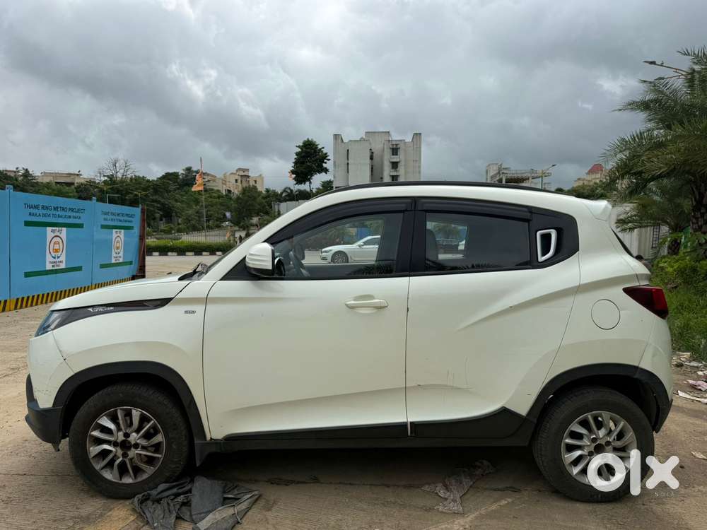 Mahindra Kuv 100 D75 K8 Dual Tone, 2016, Petrol