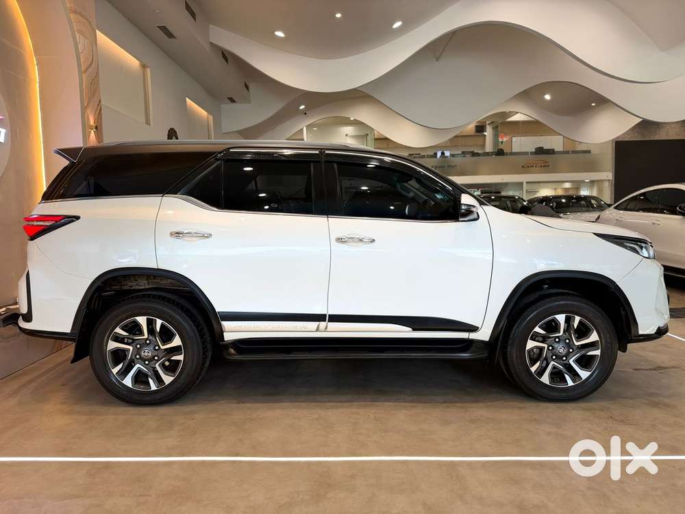 Toyota Fortuner Legender, 2023, Diesel