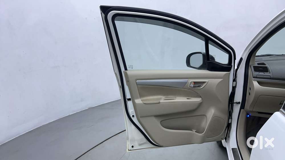 Maruti Suzuki Ertiga Vxi At, 2017, Petrol