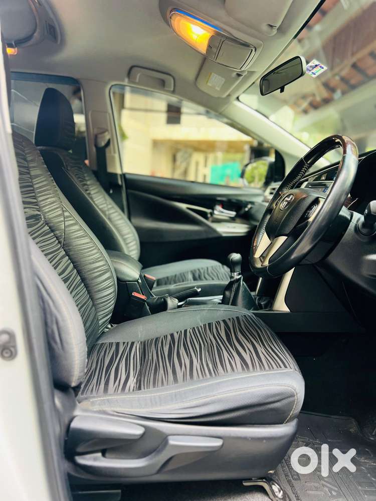 Toyota Innova Crysta 2.7 Vx Mt, 2016, Diesel