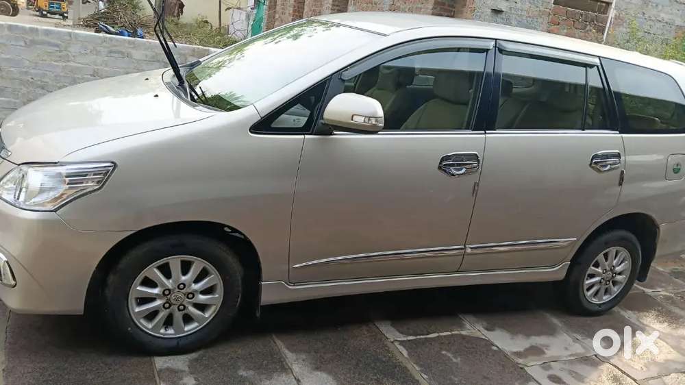 Toyota Innova 2014 Diesel Well Maintained