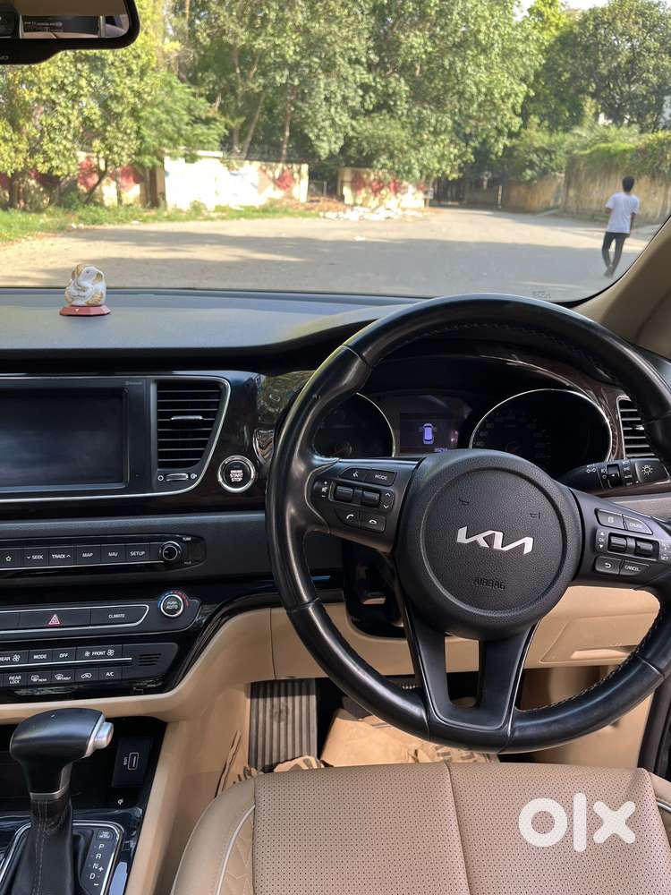 Kia Carnival Limousine Plus 7 Str, 2022, Diesel