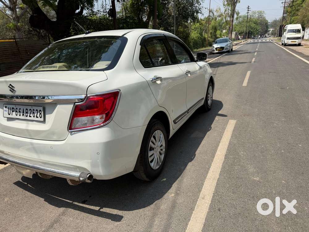 Maruti Suzuki Dzire 1.2 Vxi, 2022, Petrol