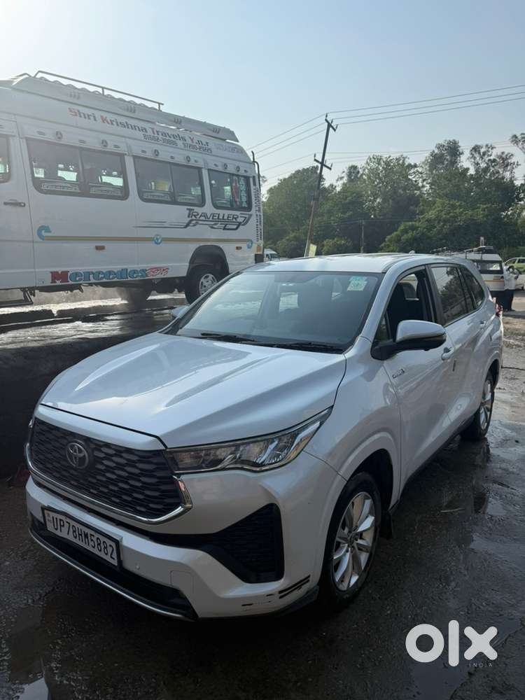 Toyota Innova Hycross 2023 Suv