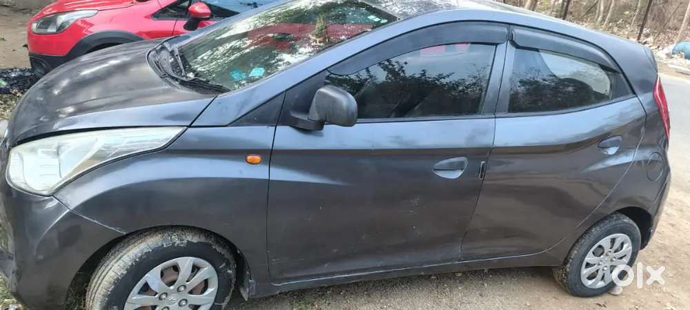 Hyundai Eon 2016 Petrol 100000 Km Driven