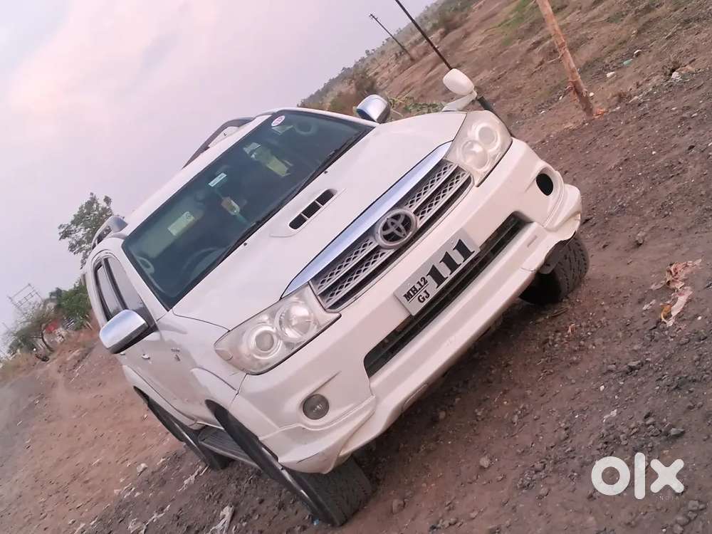Toyota Fortuner Diesel Manual 2011 Model
