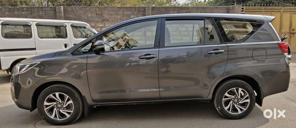 Toyota Innova Crysta [2020-ongoing] 2.4 Gx At 7 Str, 2022, Diesel