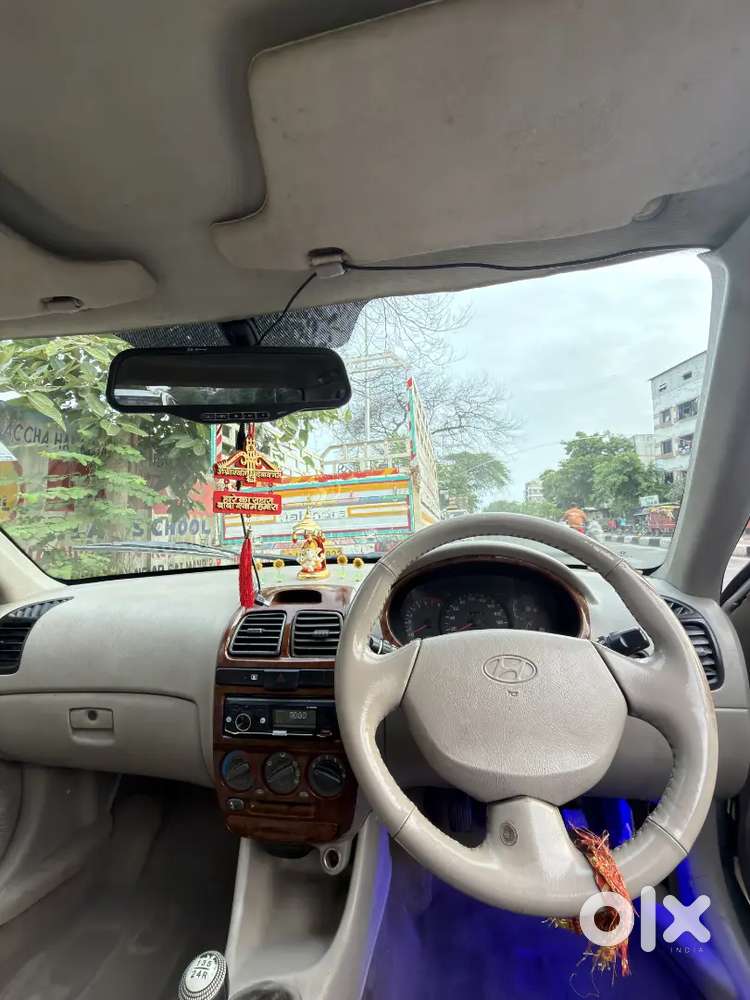 Hyundai Accent Petrol At 2010