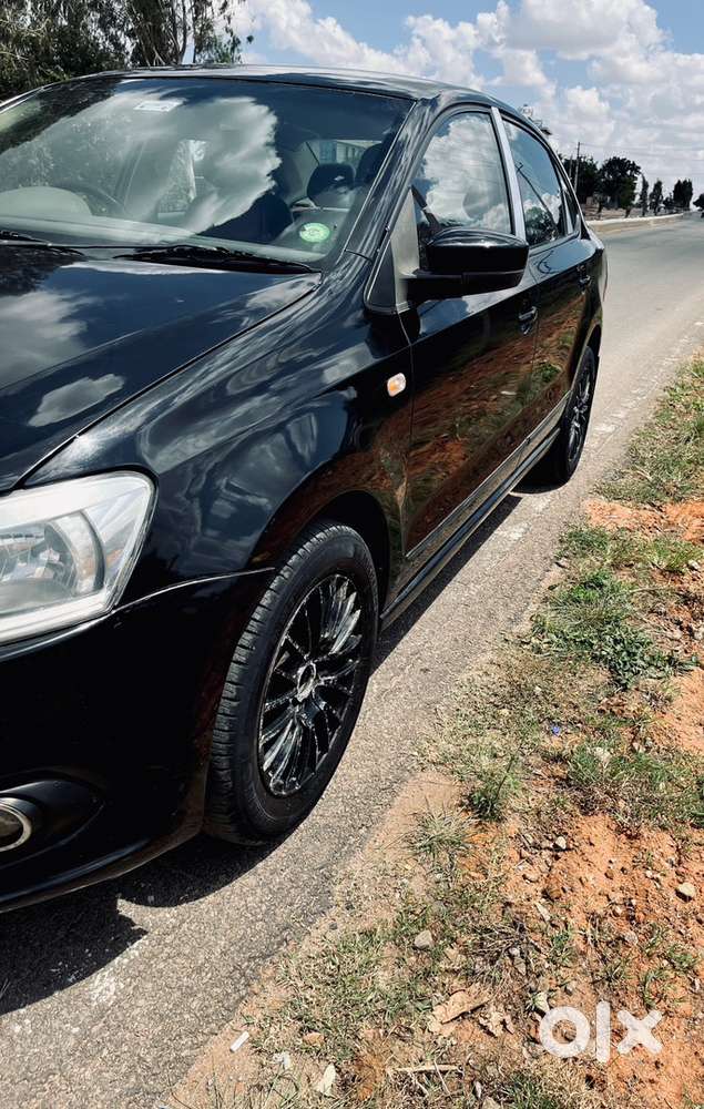 Volkswagen Vento Petrol Manual 2011