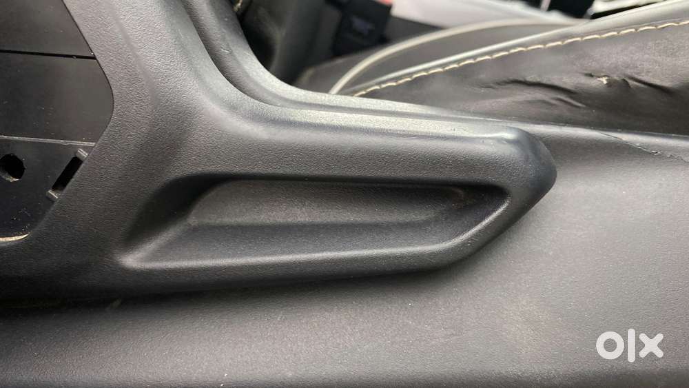 Tata Nexon 1.5 Revotorq Xma Plus (s) Amt, 2022, Petrol