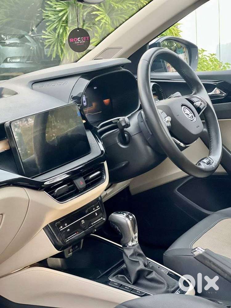 Skoda Slavia 1.5 Tsi Style, 2023, Petrol