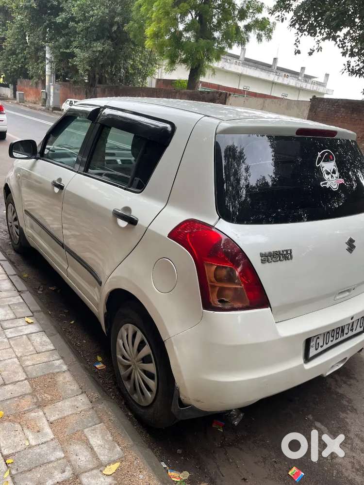 Maruti Suzuki Swift 2010 Vxi Petrol Manual