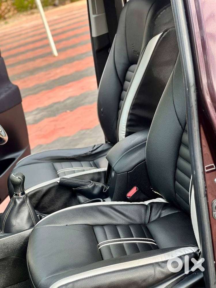 Toyota Innova Crysta 2.4 V 7 Str, 2016, Diesel
