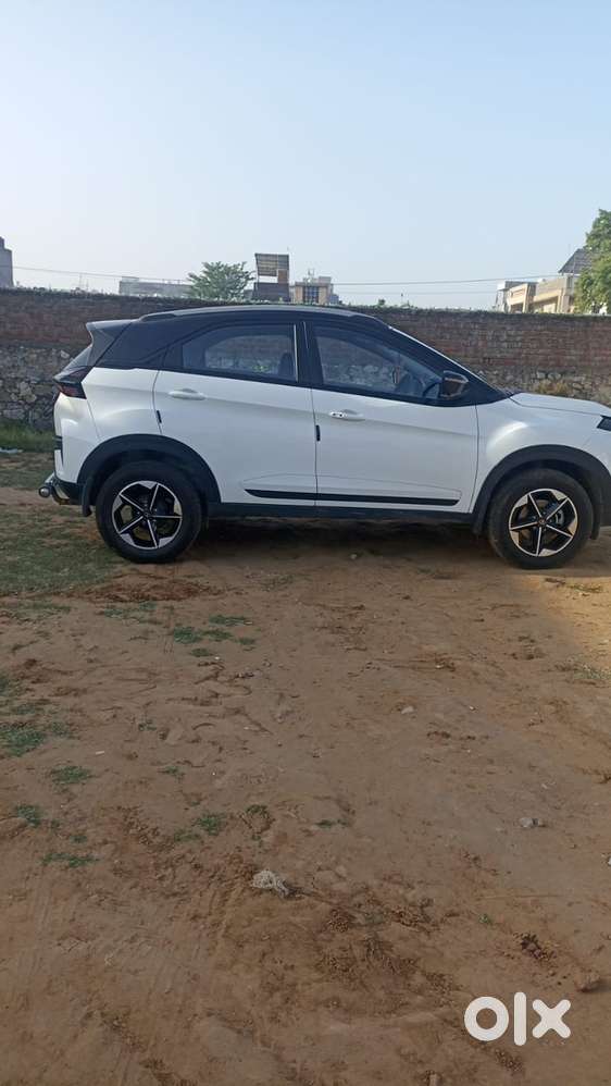 Tata Nexon Petrol 2025