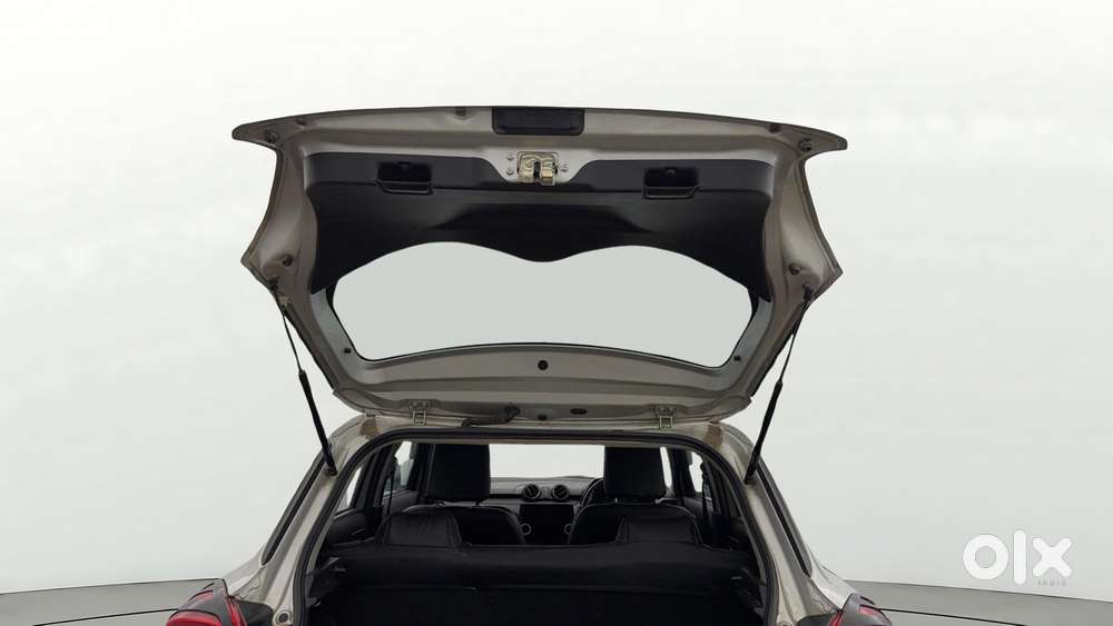 Maruti Suzuki Swift Vvt Lxi, 2022, Petrol