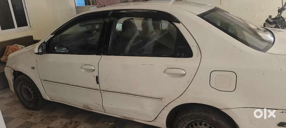 Toyota Etios 2013 Petrol 145000 Km Driven