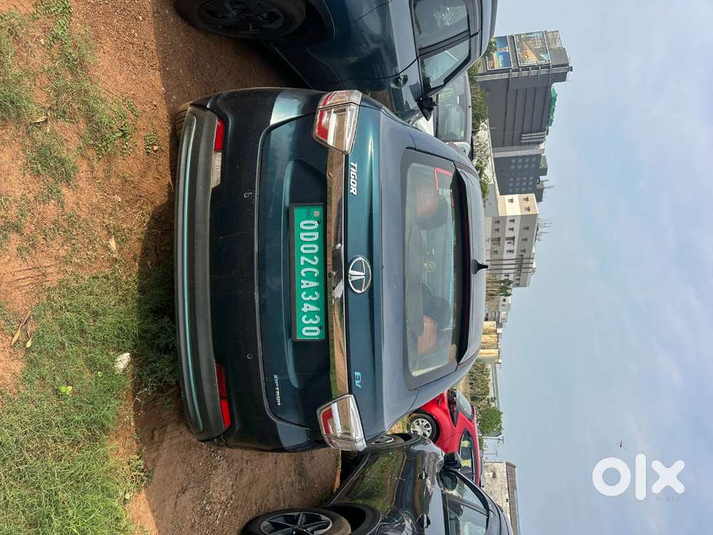Vehicle With Warranty And Excellent Condition