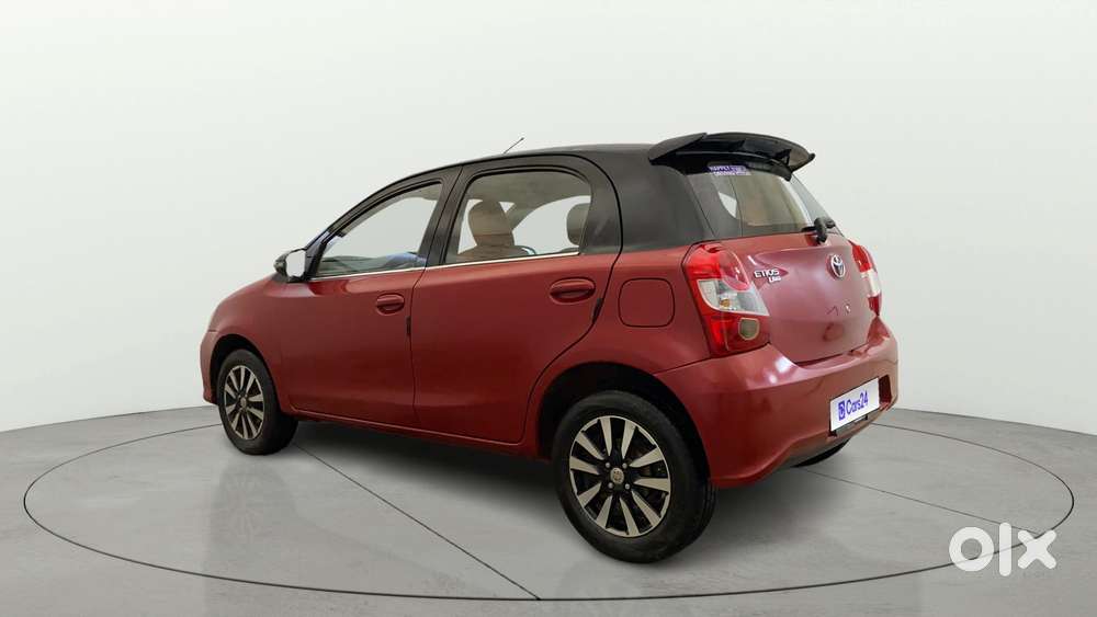 Toyota Etios Liva V Dual Tone, 2019, Petrol