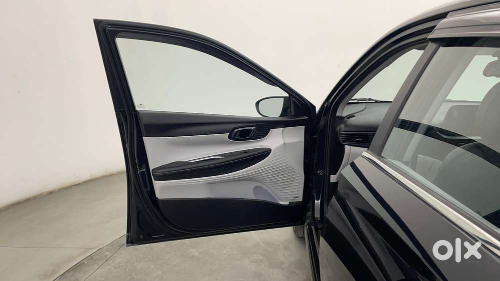 Hyundai New I20 1.2 Asta (o) Ivt, 2024, Petrol