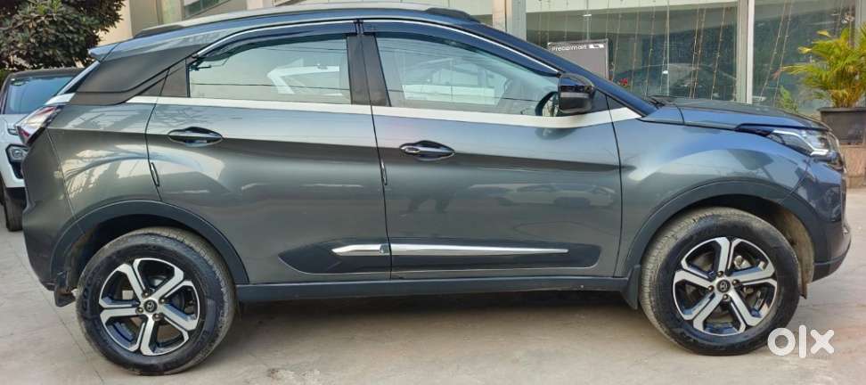 Tata Nexon 1.2 Revotron Xza Plus, 2022, Petrol