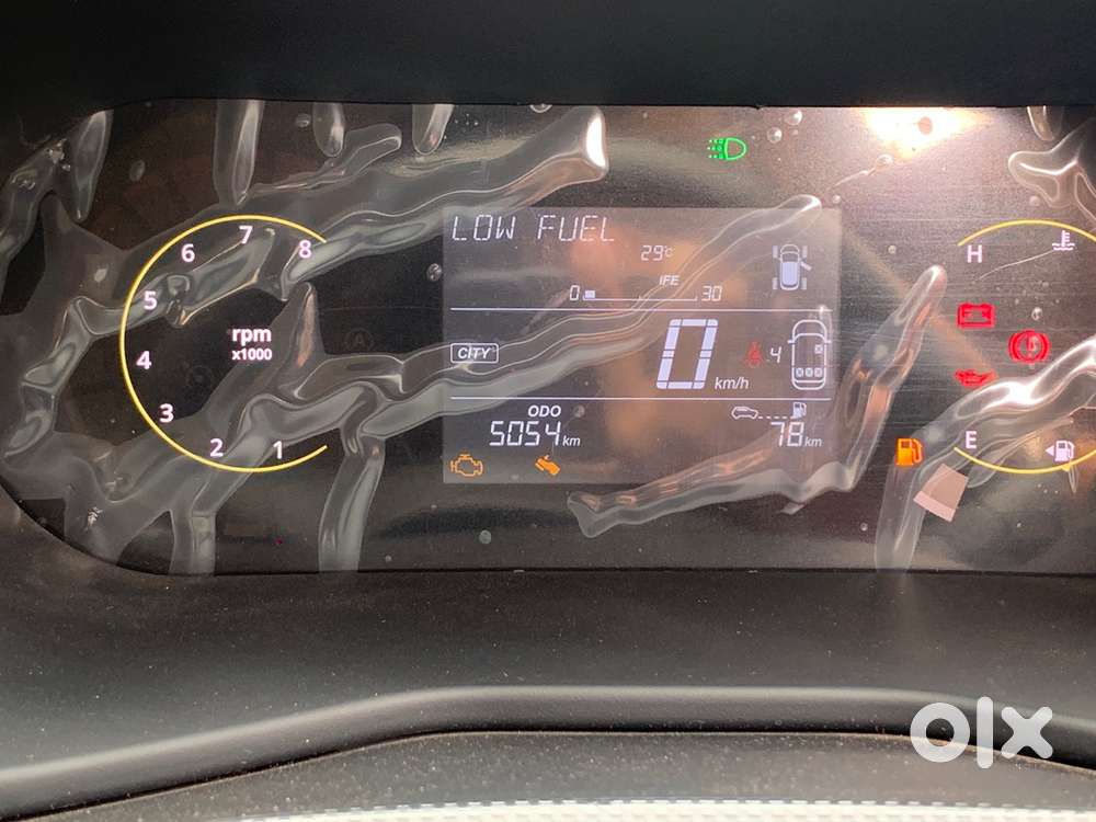 Tata Nexon Petrol 2025