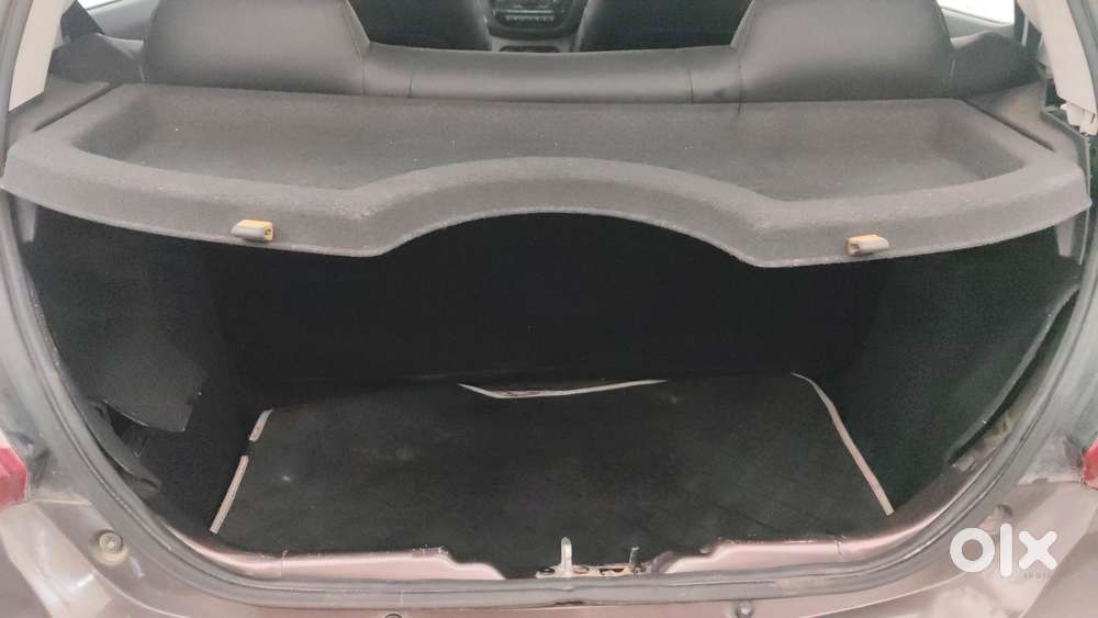 Tata Tiago 1.2 Revotron Xza, 2018, Petrol