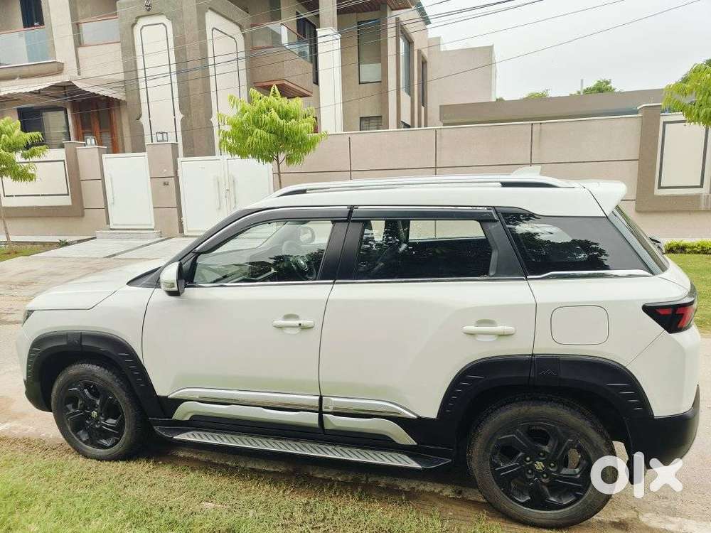 Maruti Suzuki Brezza 1.5 Zxi Smart Hybrid, 2023, Petrol