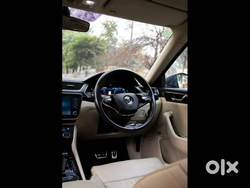 Skoda Superb 2.0 L&k Tsi At, 2023, Petrol