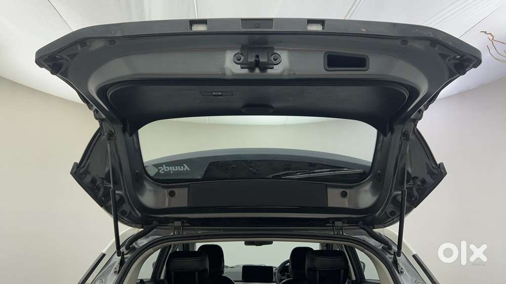 Tata Nexon Creative Plus 1.2 Revotron Petrol 6 Mt Dt, 2023, Petrol