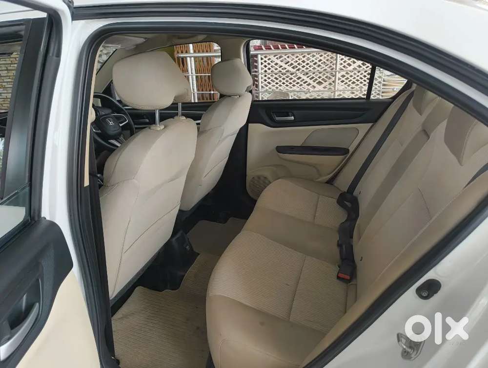 Honda Amaze 2nd Gen 2023 Petrol Well Maintained