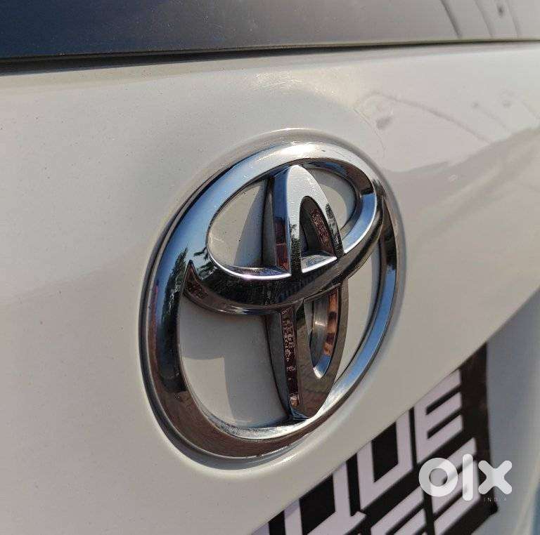 Toyota Innova Crysta 2.4 G Mt, 2022, Diesel