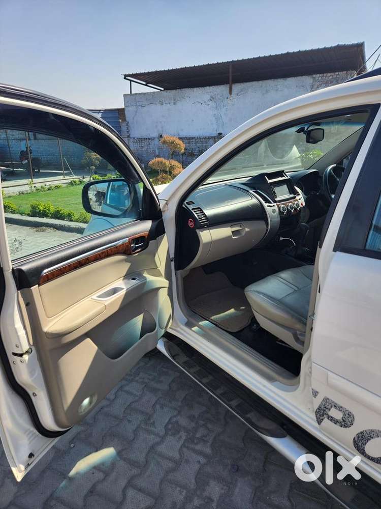 Mitsubishi Pajero Sport 2017 Diesel 85000 Km Driven