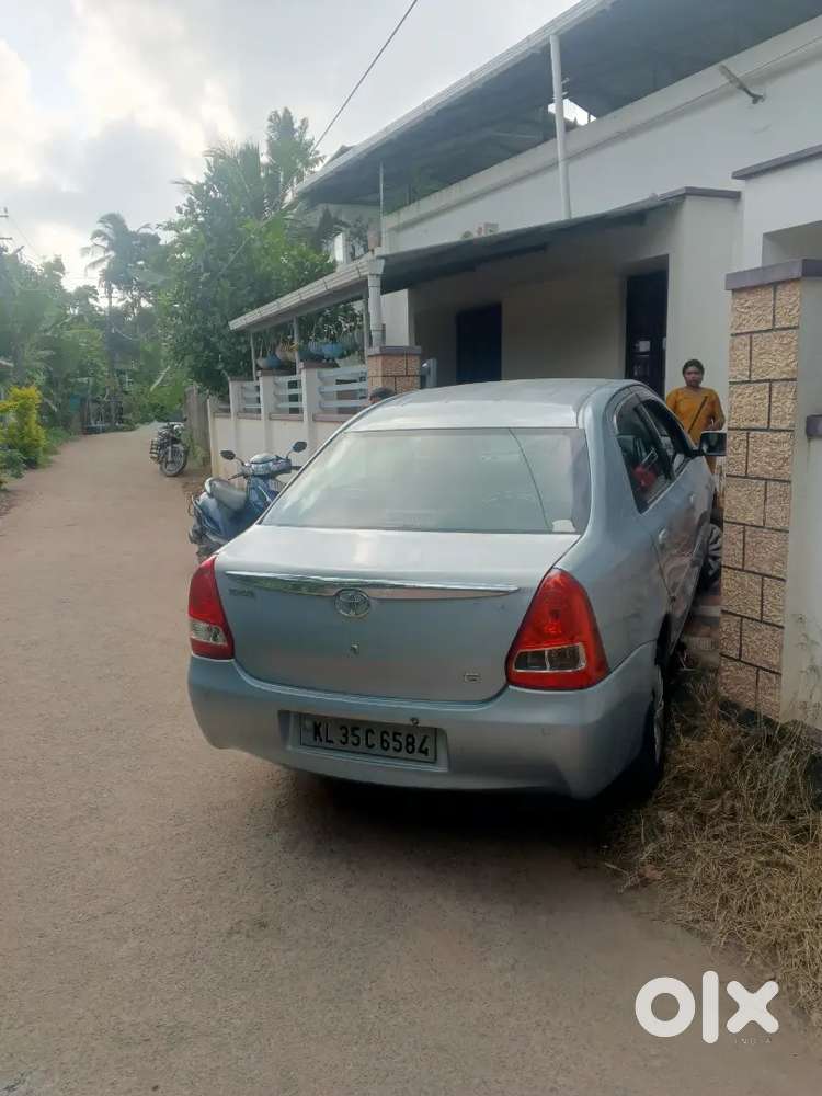 Toyota Etios 2011 Petrol Manual 76000 Km