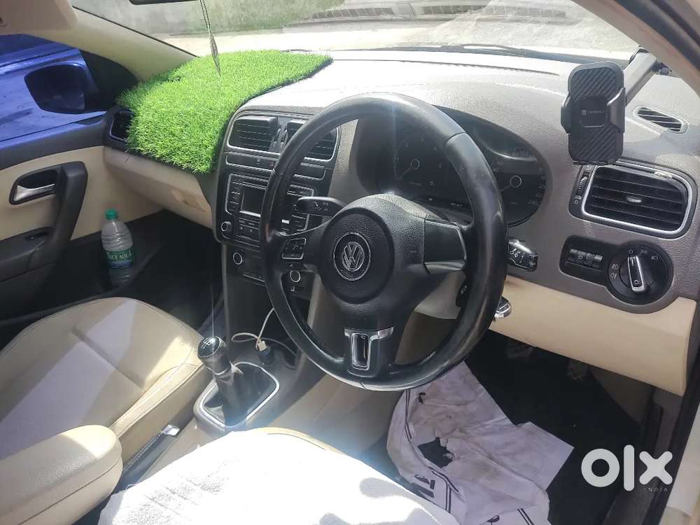Oi'm Selling My Favourite Car.
