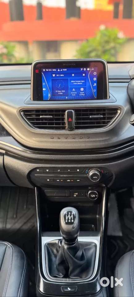 Tata Altroz 1.2 Xz Plus Dark Edition, 2022, Petrol