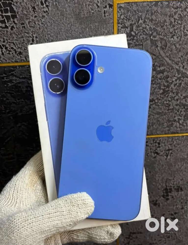 I PHONE 16 PLUS BLUE COLOUR 128GB MINT CONDITION IMMACULATE CONDITION