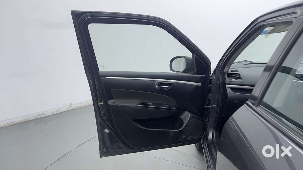 Maruti Suzuki Swift Vvt Vxi, 2016, Petrol