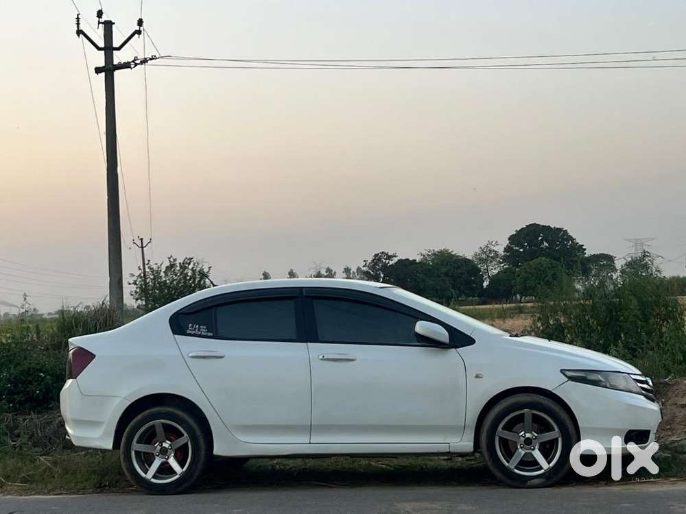 Honda City 2013 Cng & Hybrids Well Maintained